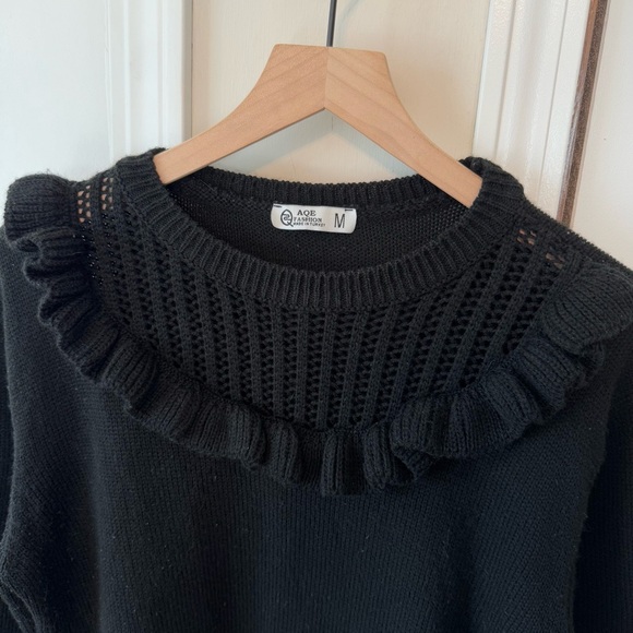 AQE Fashion Women’s Black Knit Eyelet Hole and Ruffled Sweater Size Medium - Picture 5 of 12